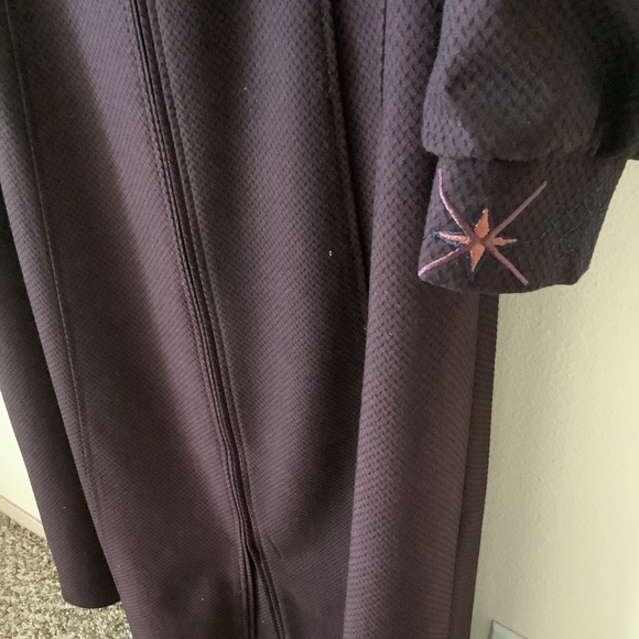 Abaya Plum Color Topcoat with Detachable Hood, Size S - Picture 10 of 14